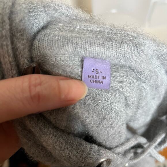 CULLEN gray waffle textured cashmere hooded lace up sweater size small - Picture 5 of 9